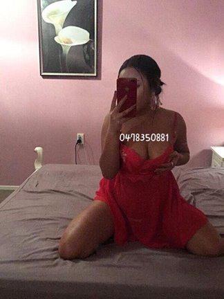 SUMMER KIWI 24Yo Amazing Face Unforgettable Service