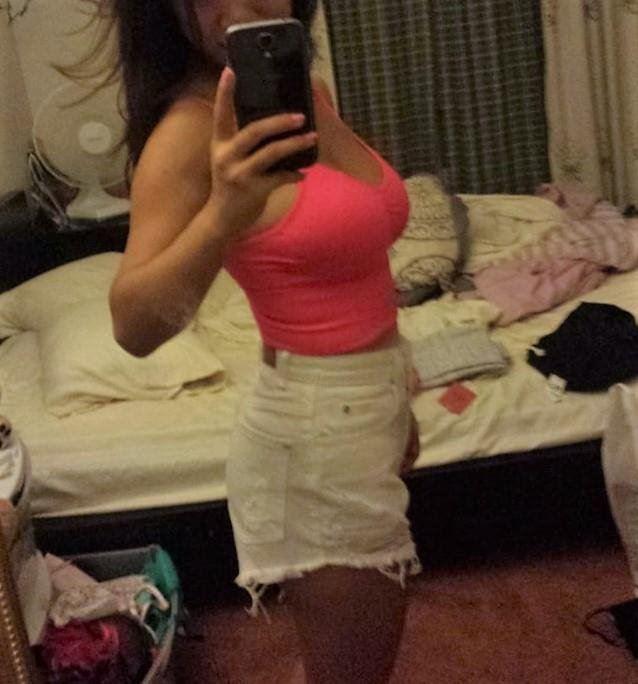 INDONESIAN SELFIE POSING HOTTIE Stephany Yaya 38DD CUPPED Busty Beauty Hot Face Hot Selfies